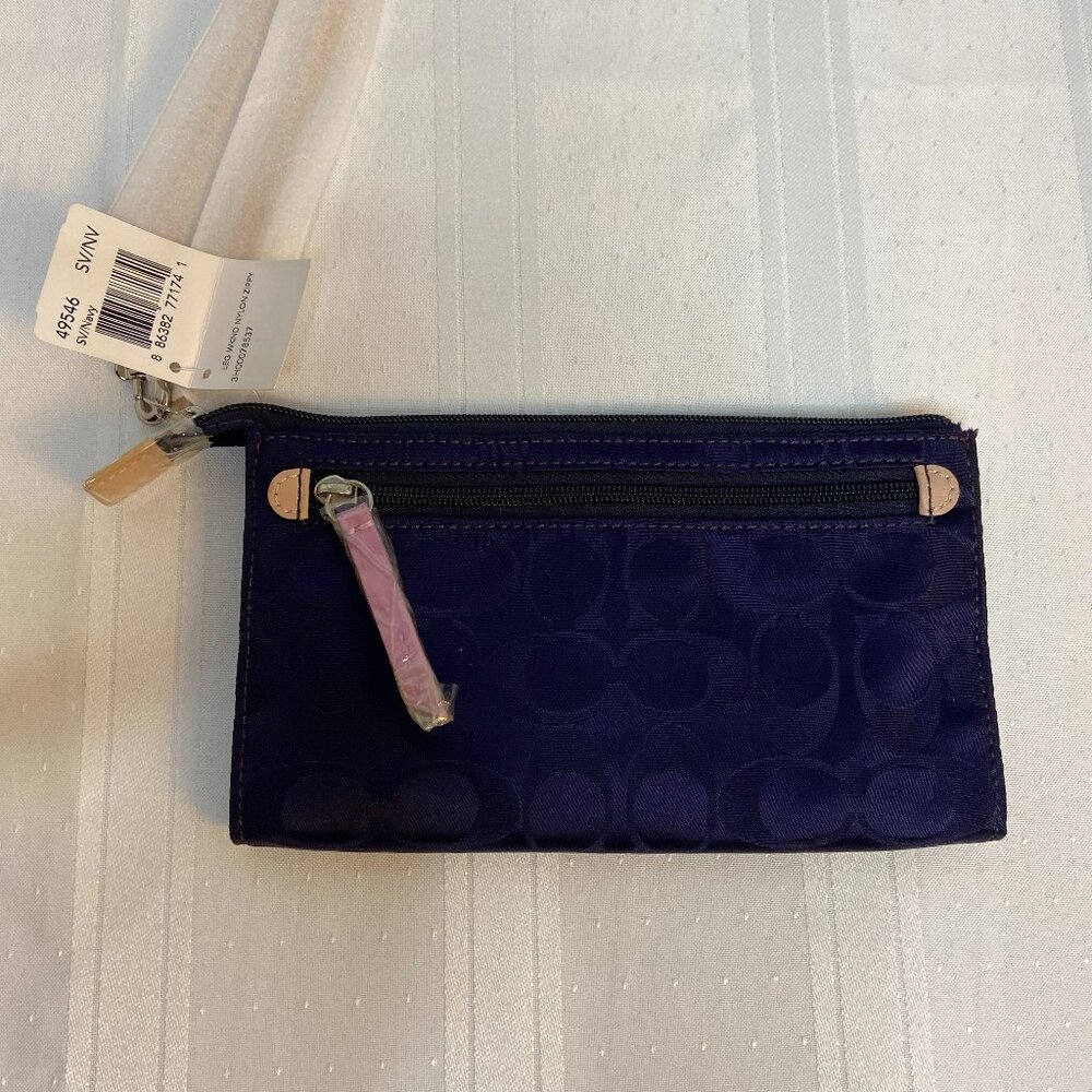 Coach Legacy Nylon Zippy Wallet, Wristlet in Navy Blue NWT